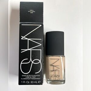 BNIB_ Nars sheer glow foundation _Light2 Mont Blanc